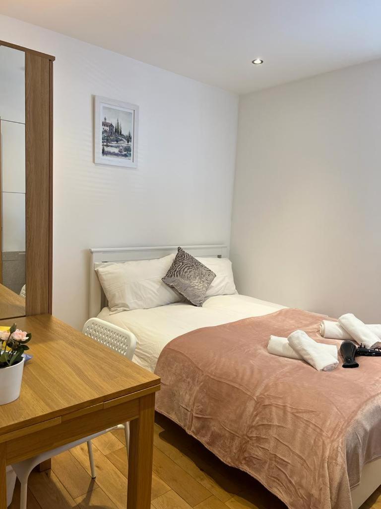 Cosy Private Rooms Near Euston Station, Central London Bagian luar foto
