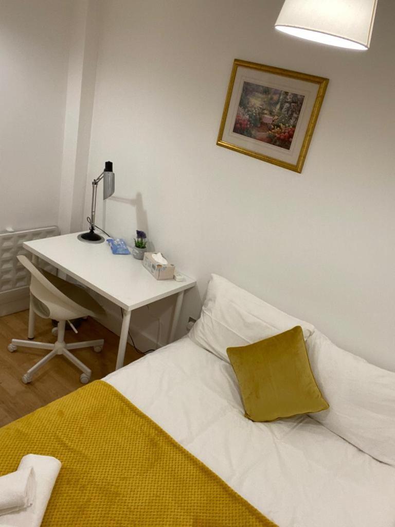 Cosy Private Rooms Near Euston Station, Central London Bagian luar foto